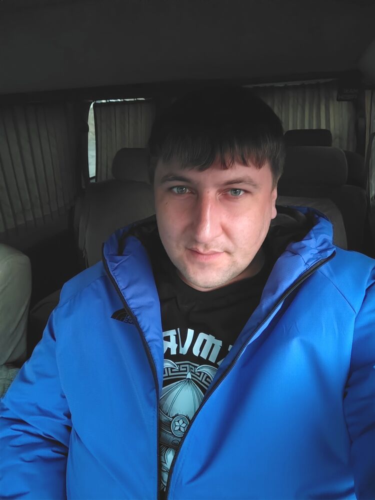  44994629  Maksim, 37 ,    