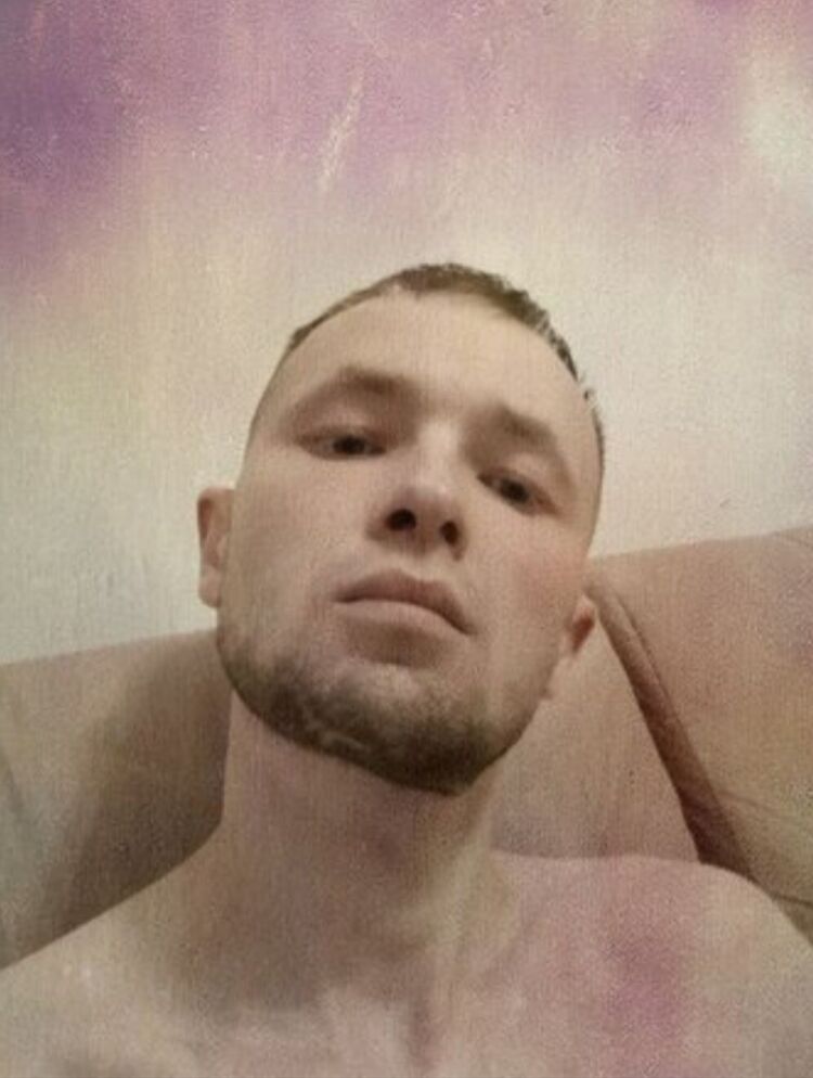  52429379  , 35 ,    