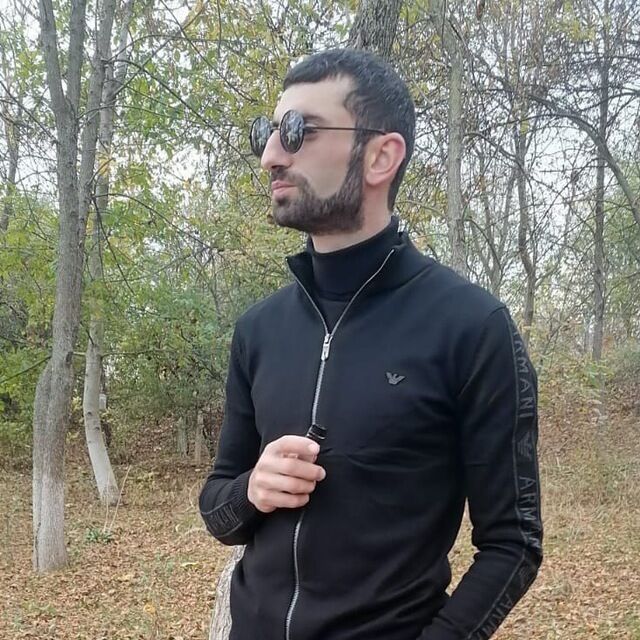  47073979  , 28 ,    
