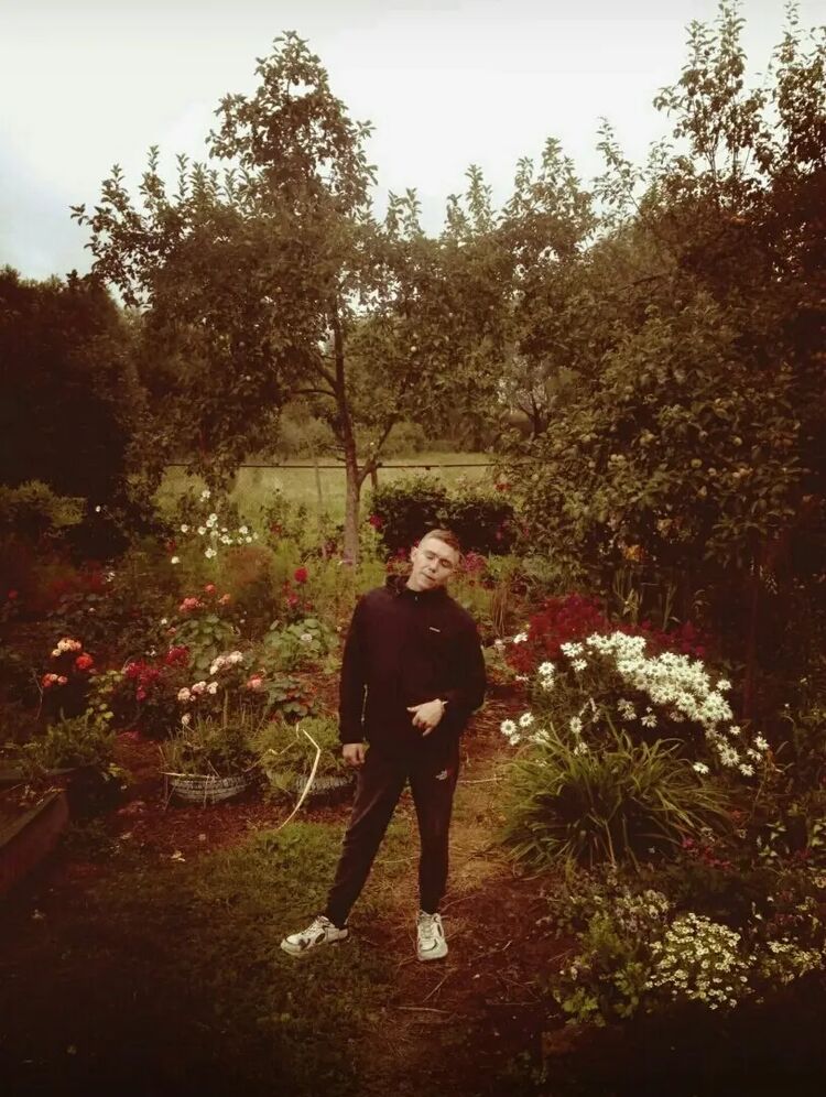  32888519  Nikolay, 23 ,    