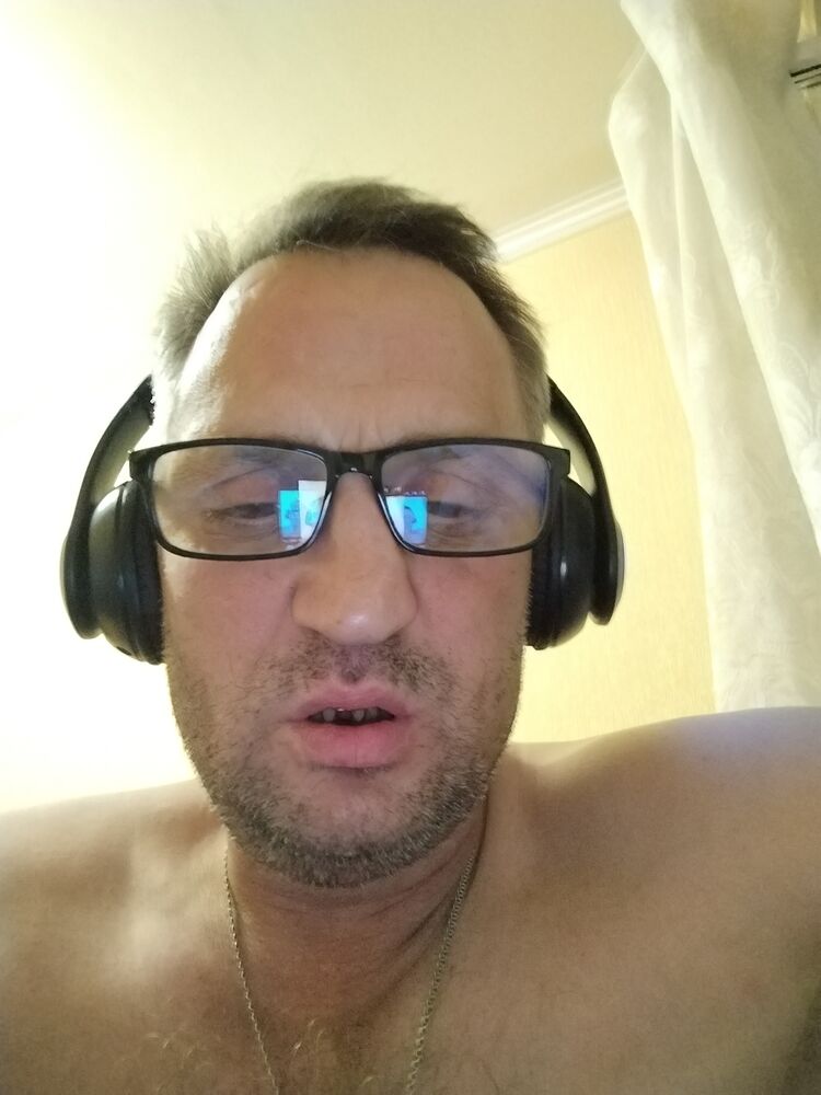  40111589  Sergey, 49 ,    