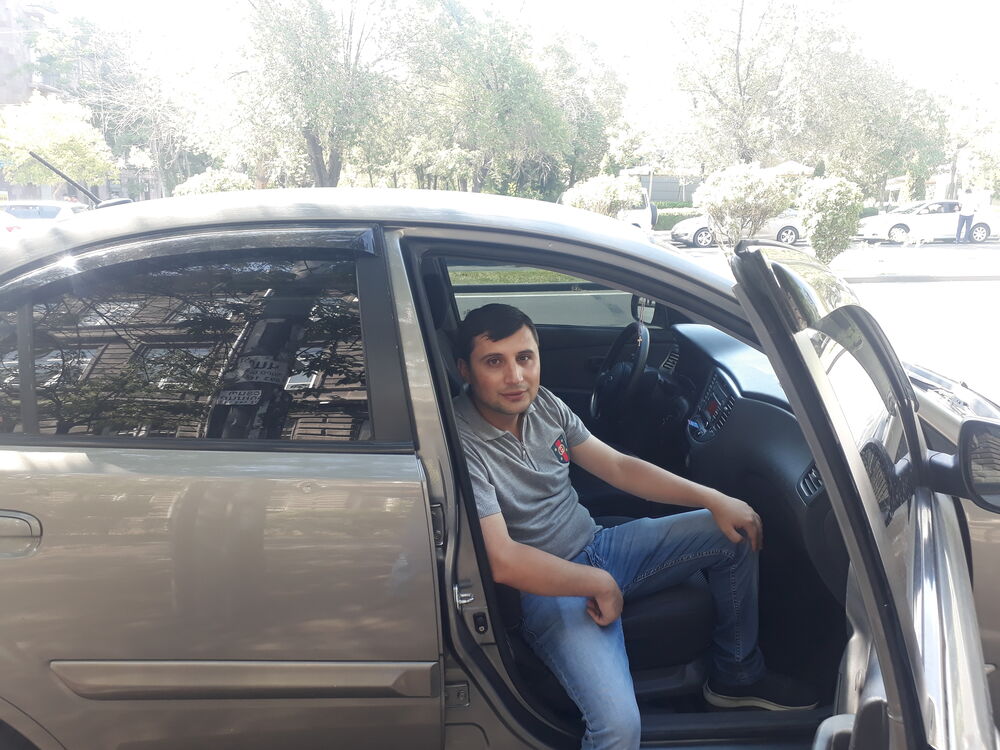  22946569  Xcho, 37 ,    