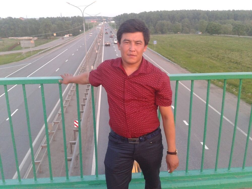  14359449  Bek, 41 ,    