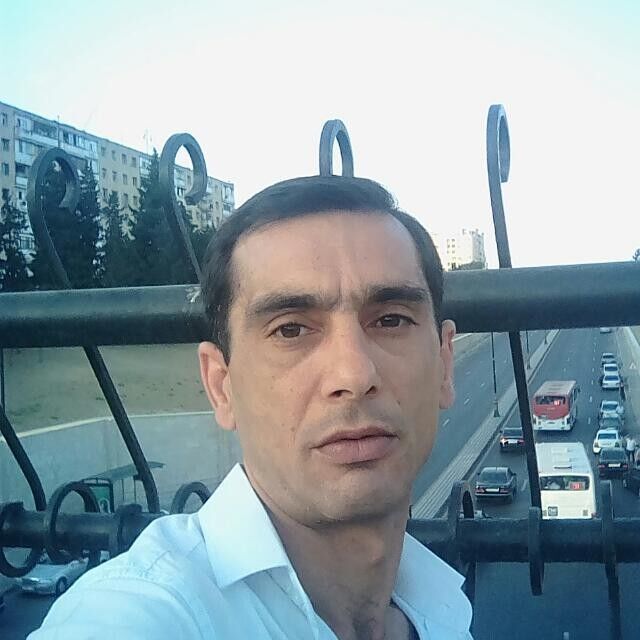  10168849  Samir, 49 ,    