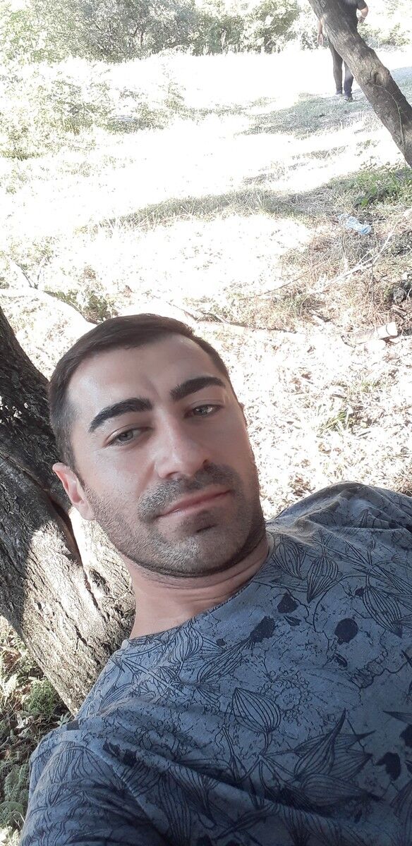  18786759  Rafael, 37 ,    