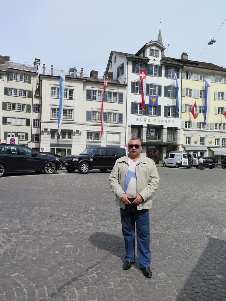  ,   Valeri, 60 ,   