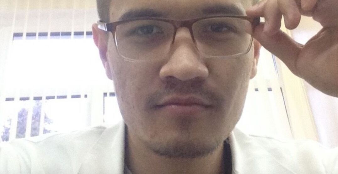  22593059  Andrei, 40 ,    