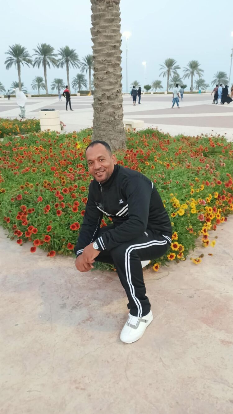  49343019  Tamer naser, 45 ,    Al Ghardaqah