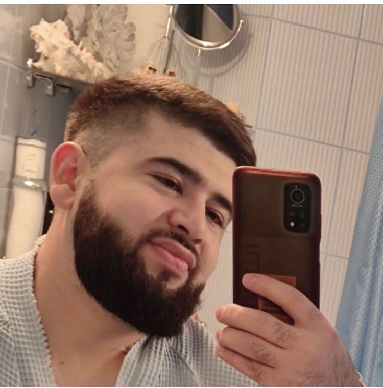  43987219  , 29 ,    