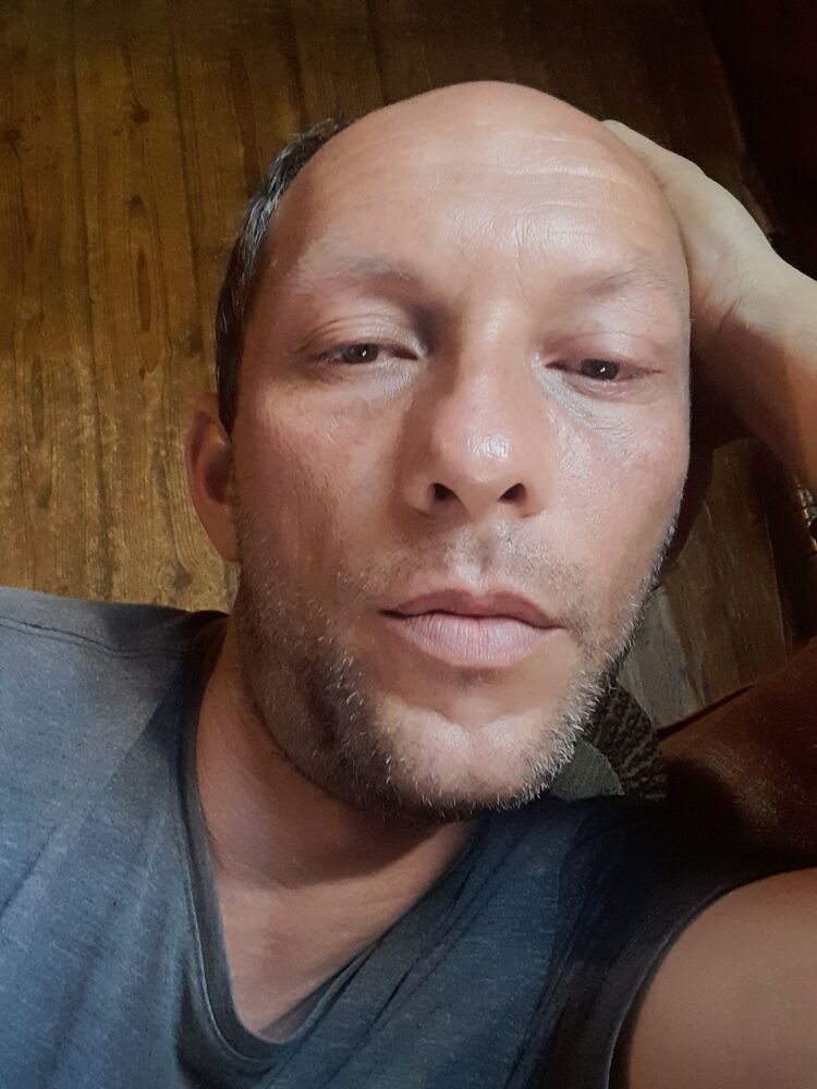  ,   Aleqs, 39 ,   ,   