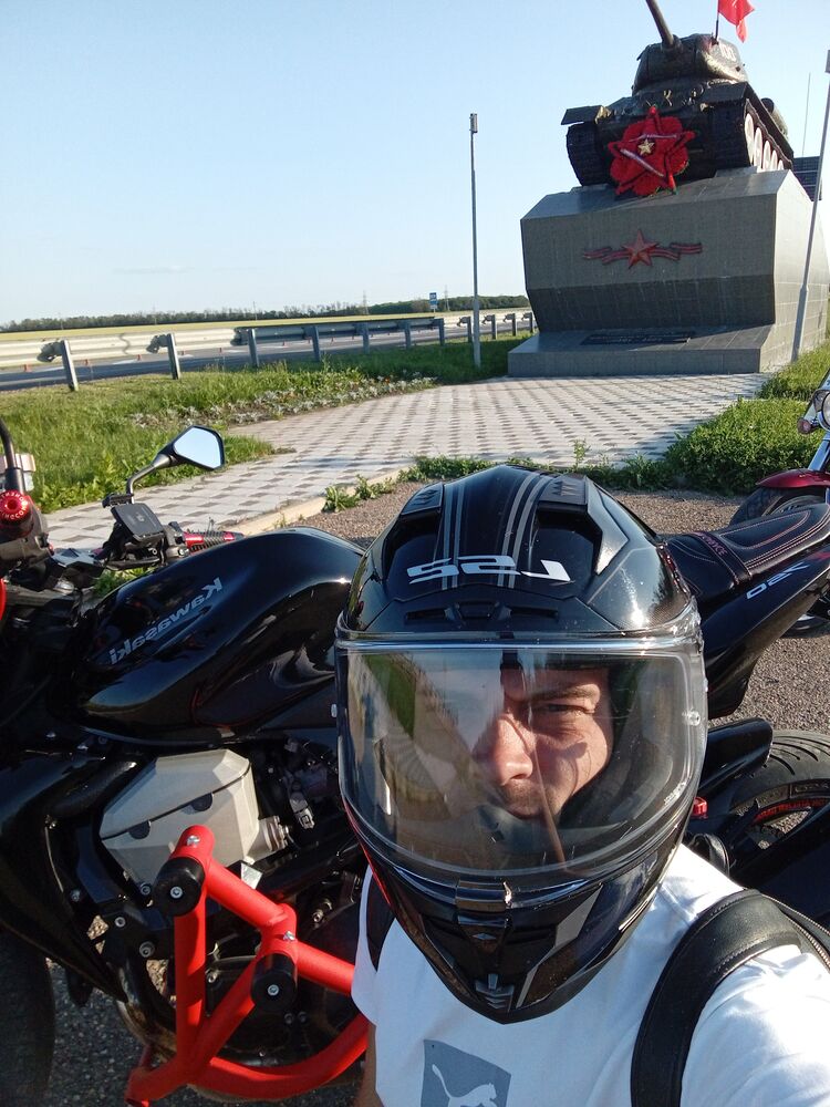  ,   Evgeny, 36 ,   ,   , c , 