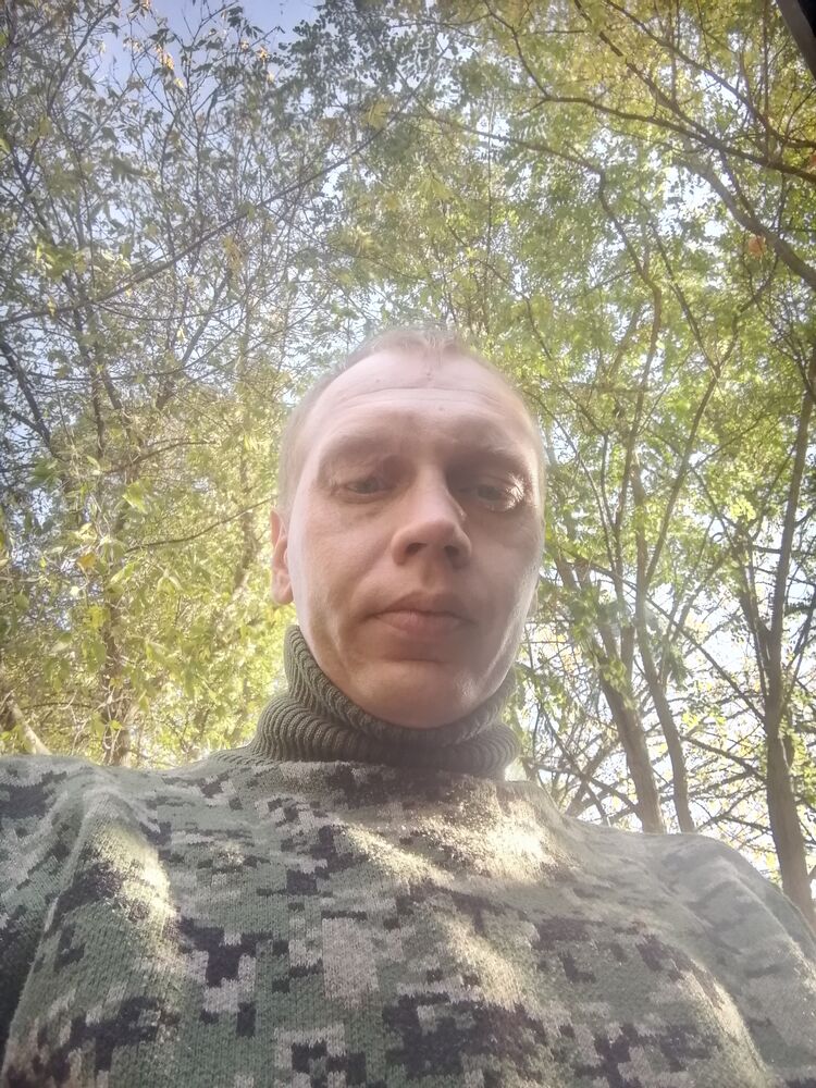  48072569  Dmitry, 38 ,    