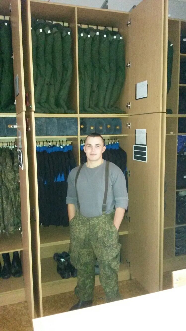  28531659  Pavel, 28 ,    