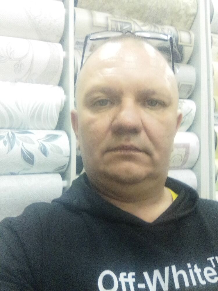  36710699  Sergei, 49 ,    
