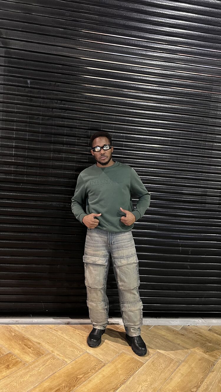  54263509  Alaeldin, 27 ,    