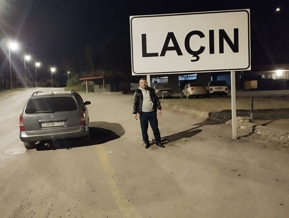  39869589  Vuqar, 41 ,    