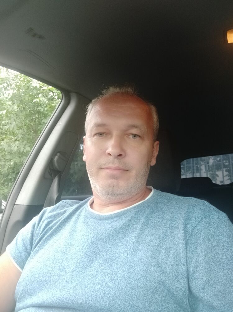  24015369  , 48 ,    