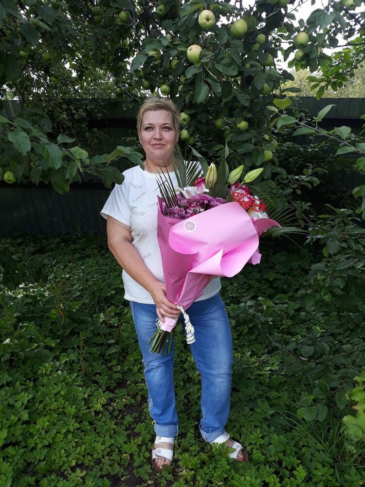  -,   Lana, 49 ,   ,   , c 