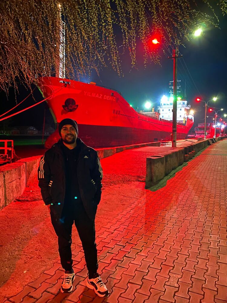  ,   Yusuf, 27 ,   ,   