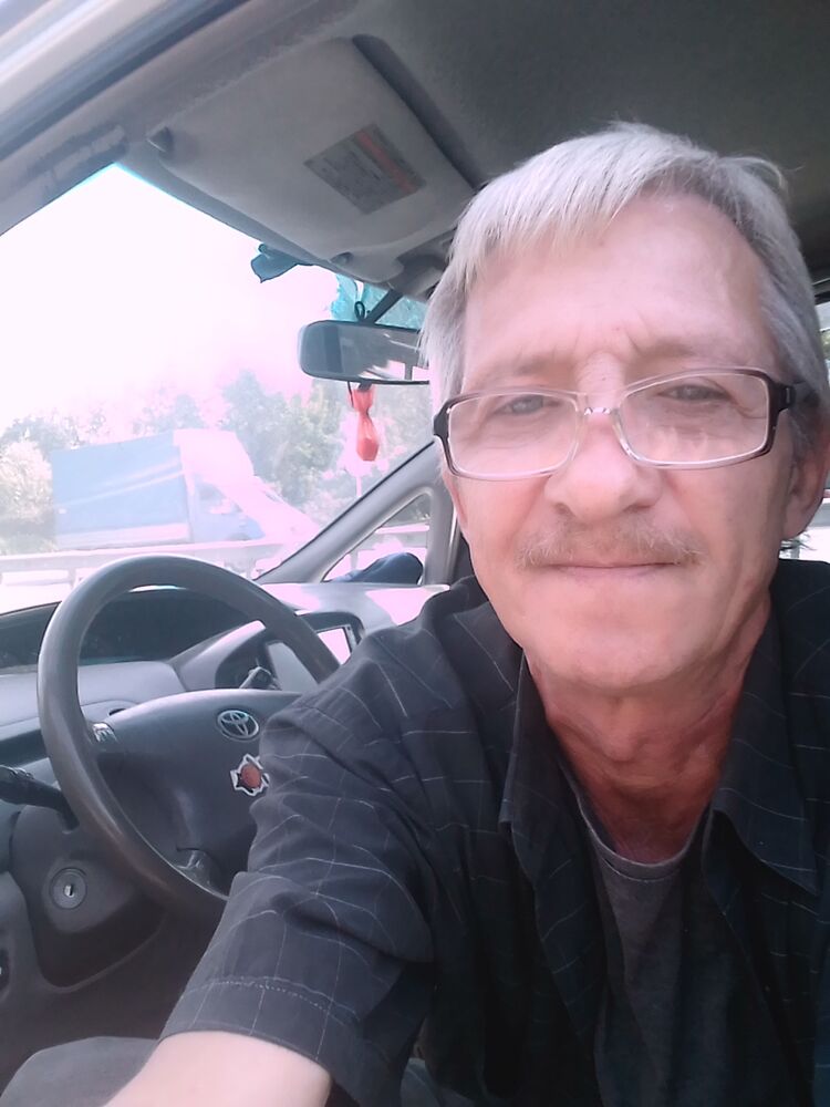 37822199  Vitan Vitt, 52 ,    