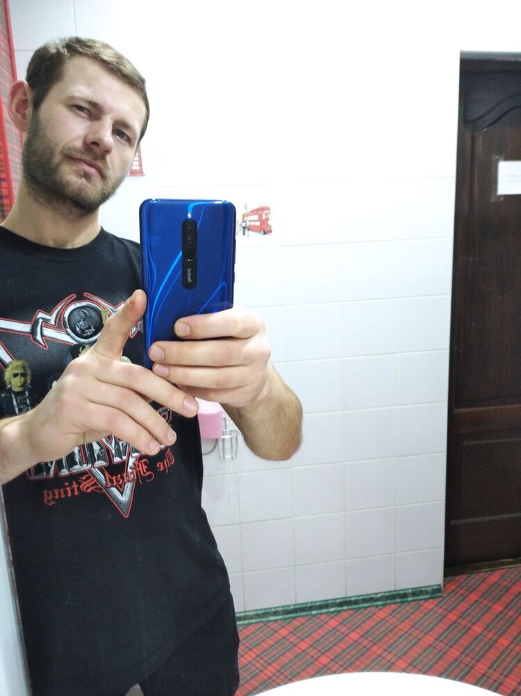 ,   Sergio, 32 ,   ,   
