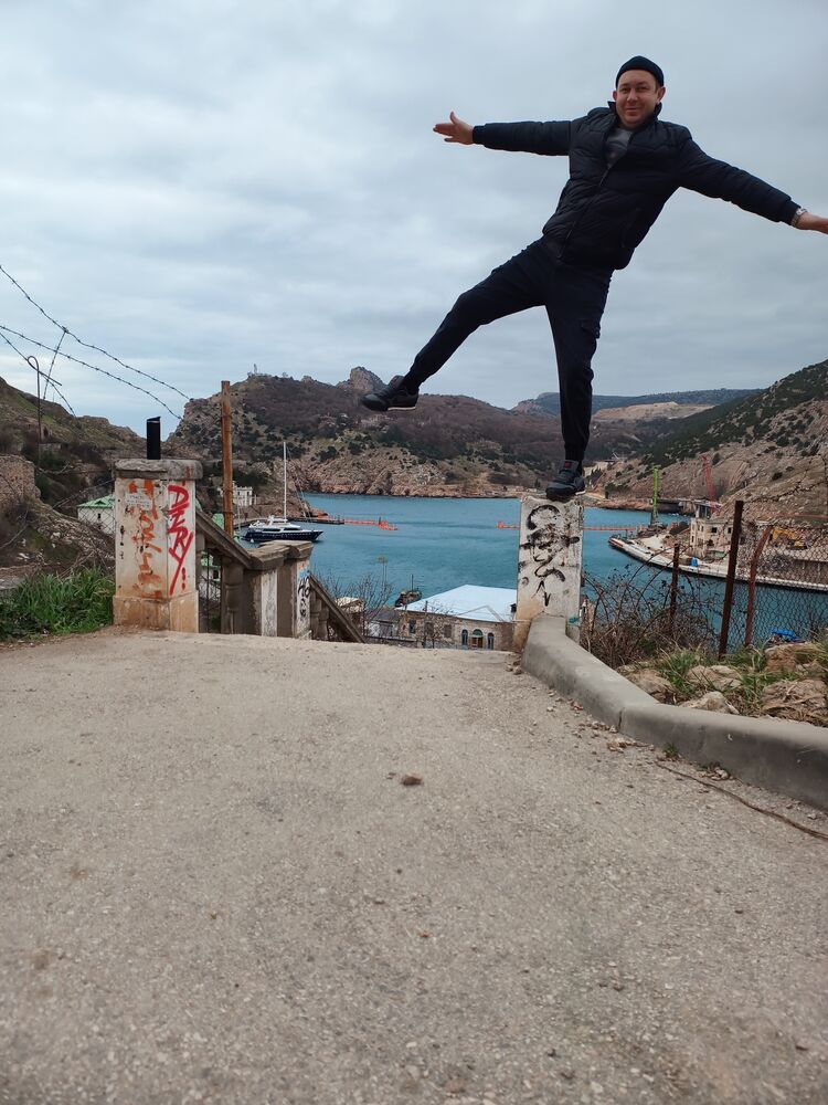  53740749  VikTor, 33 ,    