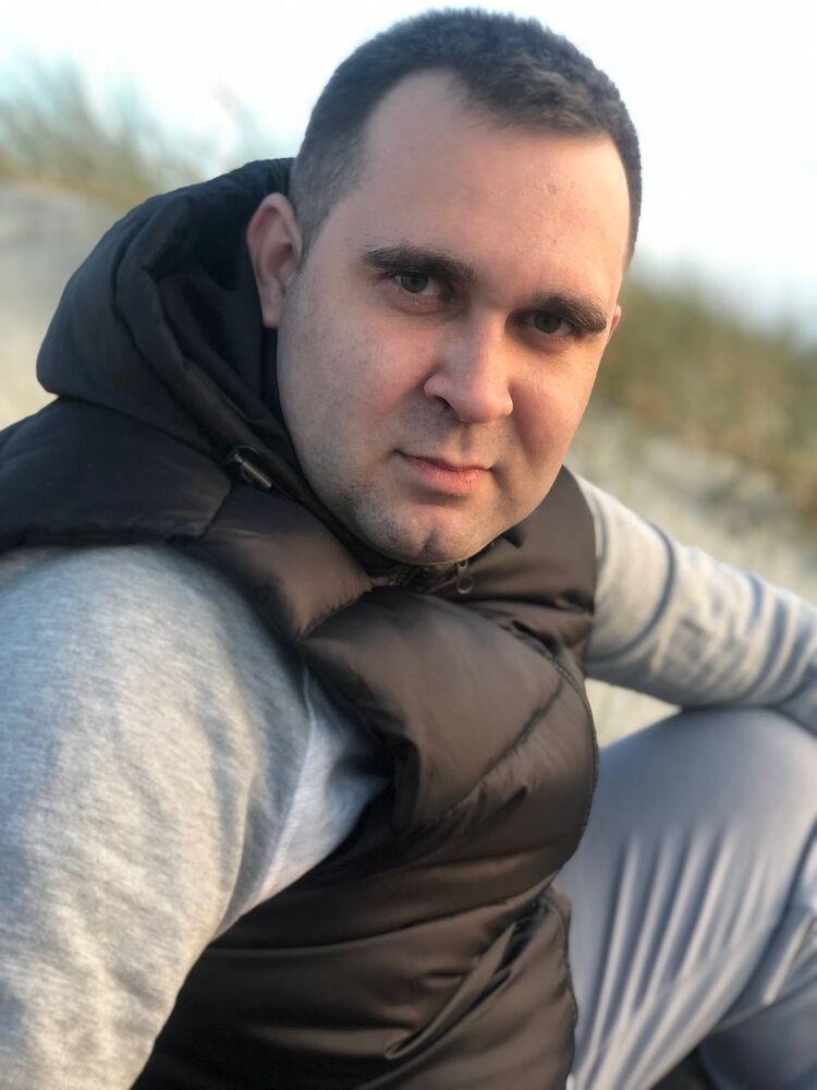  44470869  , 31 ,    
