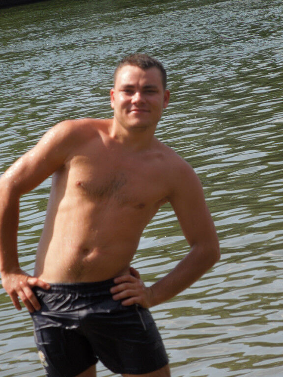  6466449  Ivan Zmeu, 37 ,     