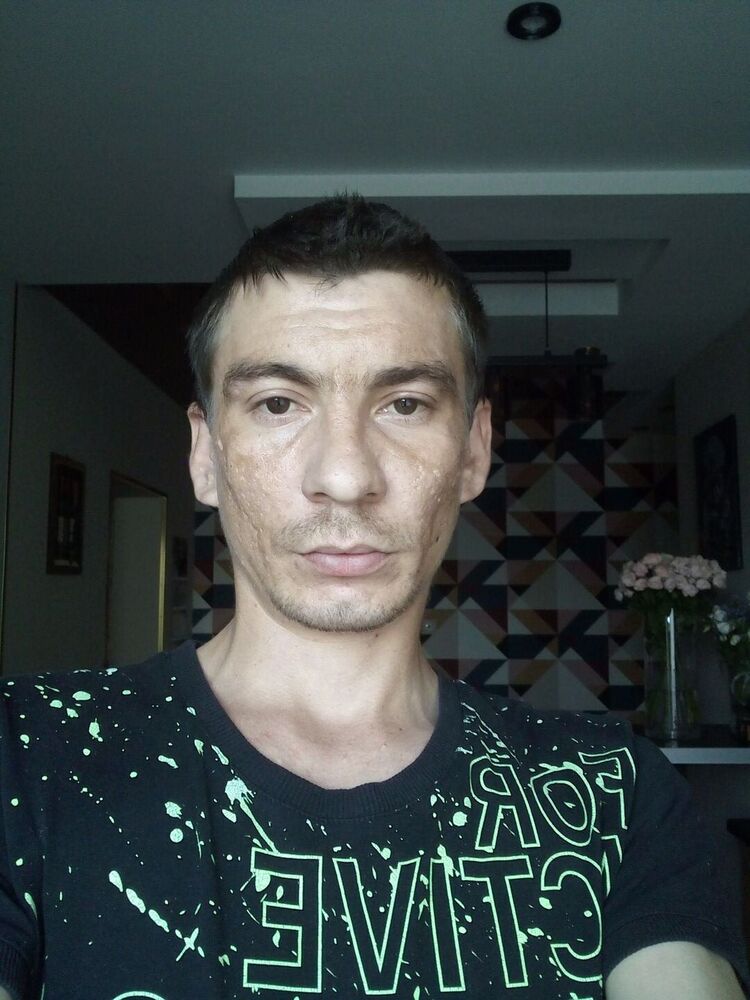  52126739  , 33 ,    