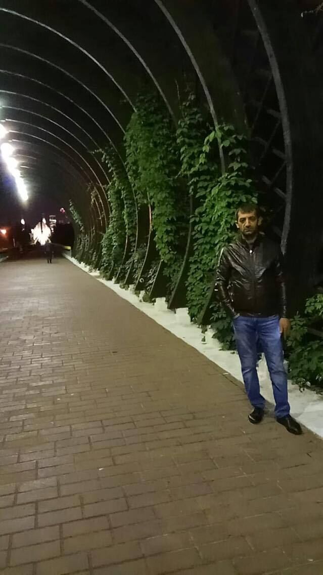  38546989  Arto, 37 ,    