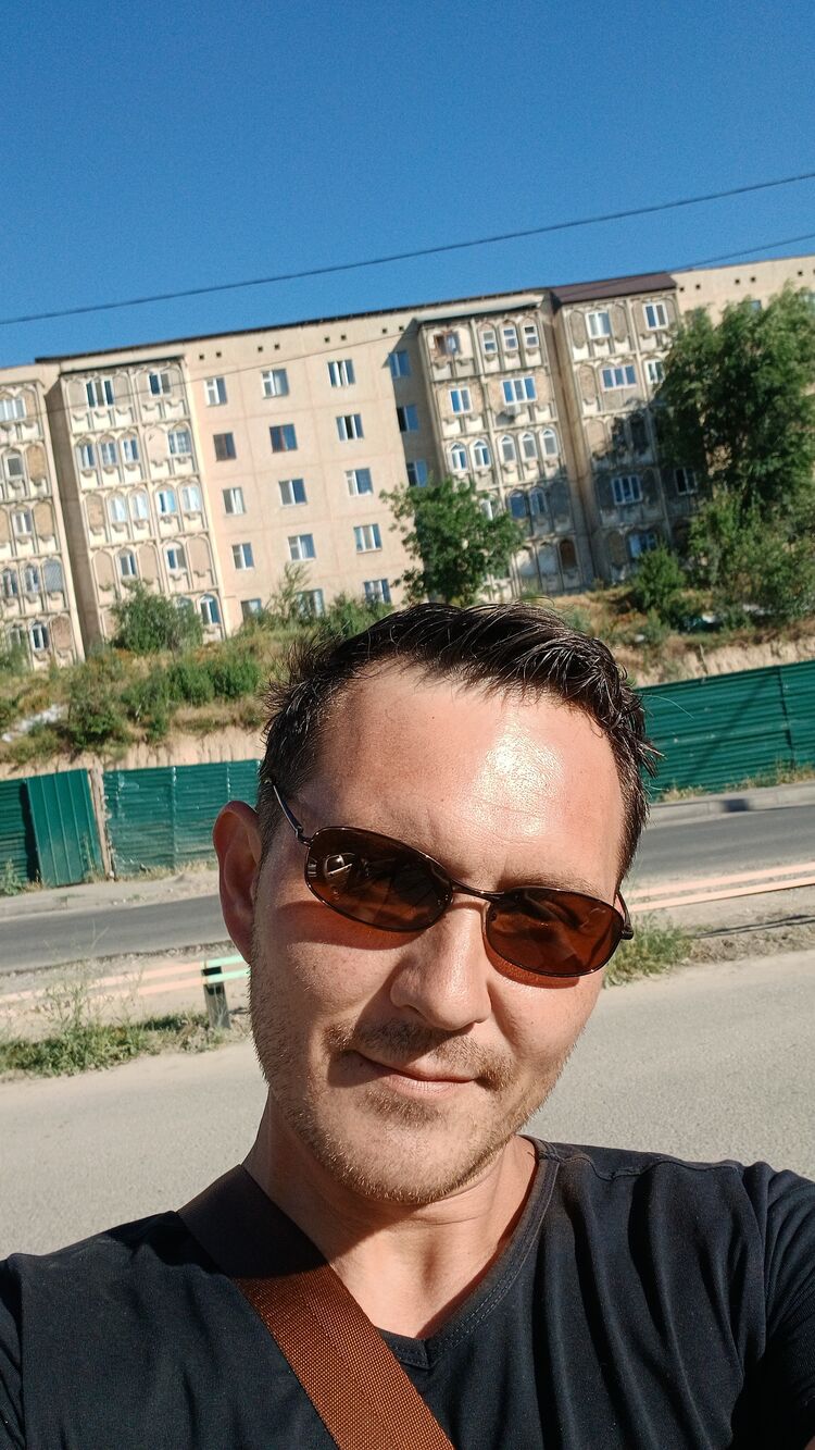  43948469  , 38 ,    