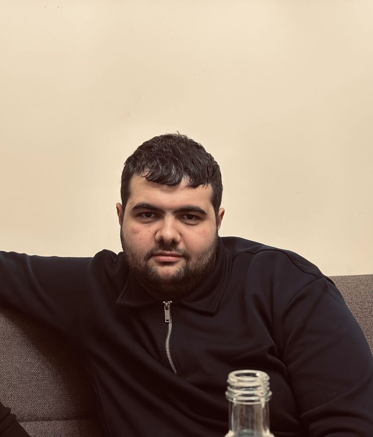 ���� 55711289 ������� Manvel, 43 ����, ���� ���������� � �������