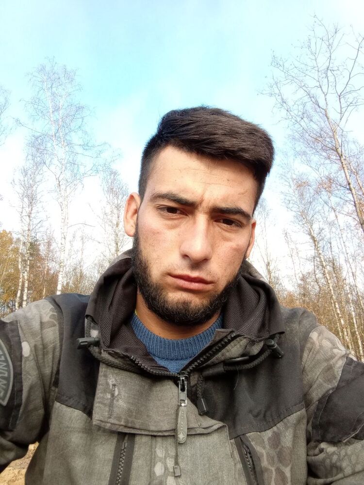  37758709  , 28 ,    
