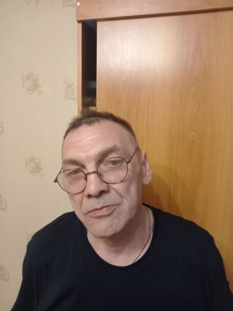  42076419  , 52 ,    -
