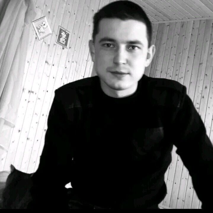  40550209  Igor, 32 ,    