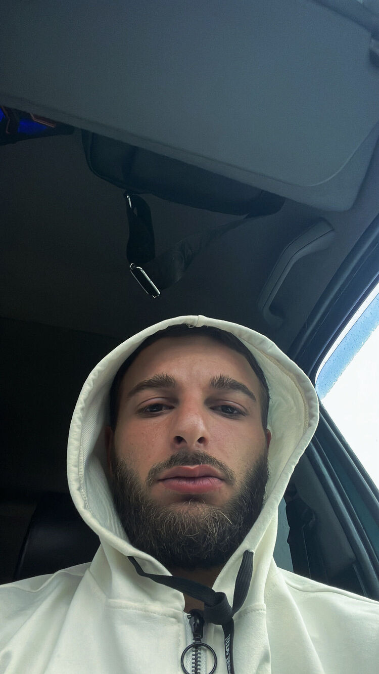  54656789  David, 29 ,    -