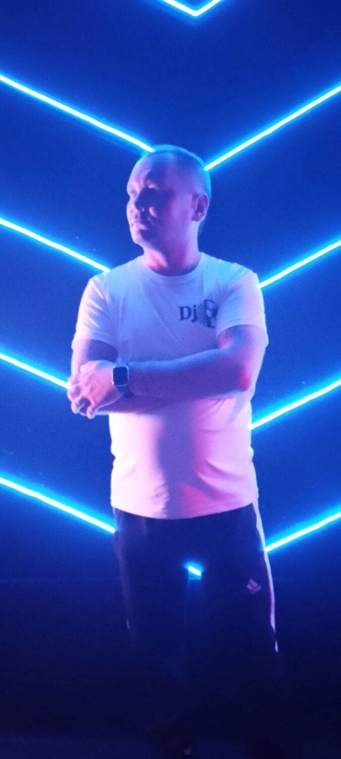  53429649  Dj PozitiFF, 42 ,    -