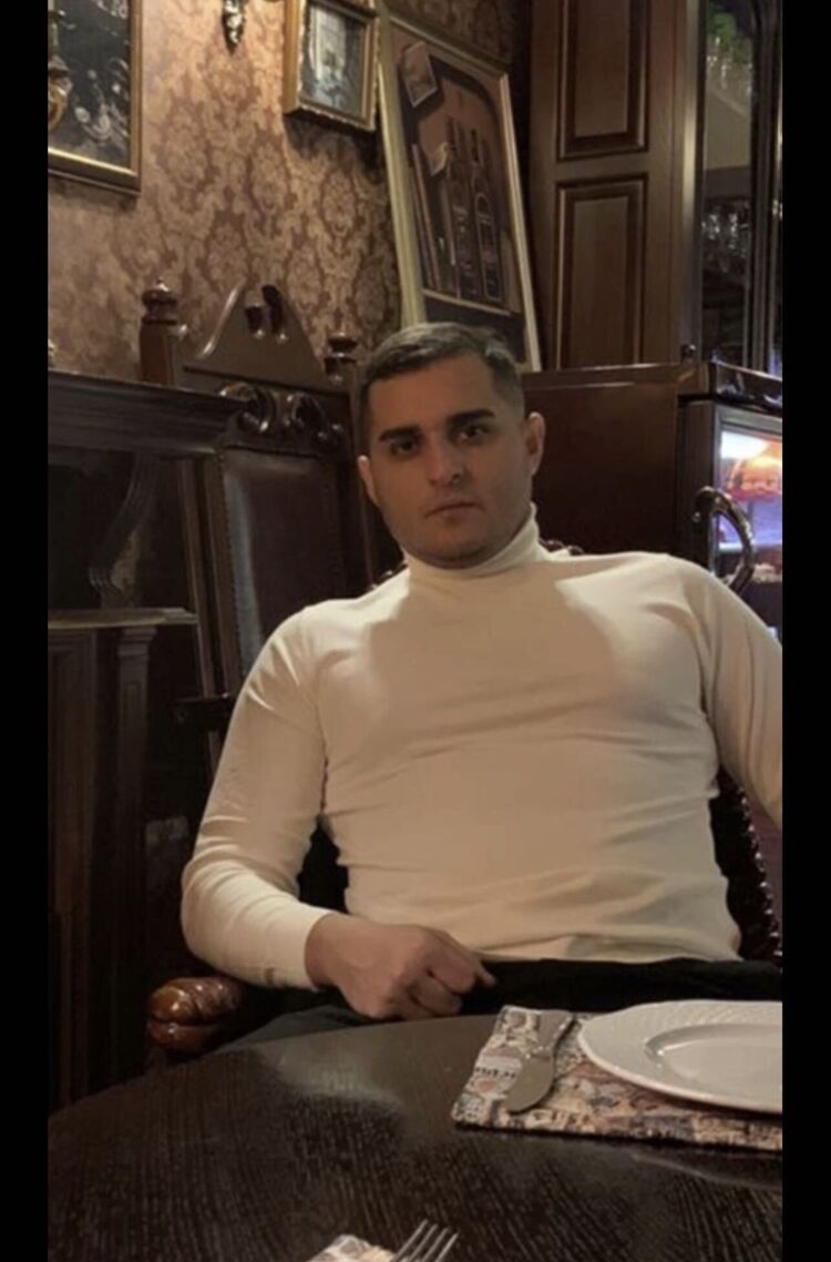  ,   Ruslan, 31 ,   ,   