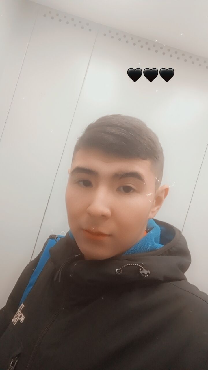  40903369  Aleksej, 25 ,    