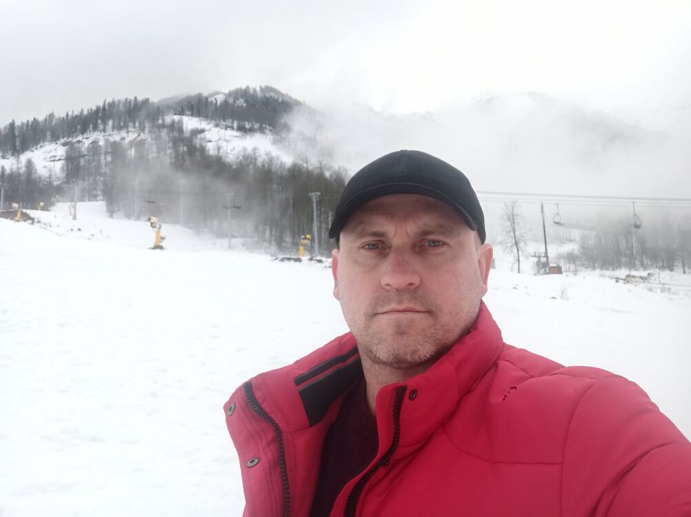  ,   Oleg, 45 ,   ,   