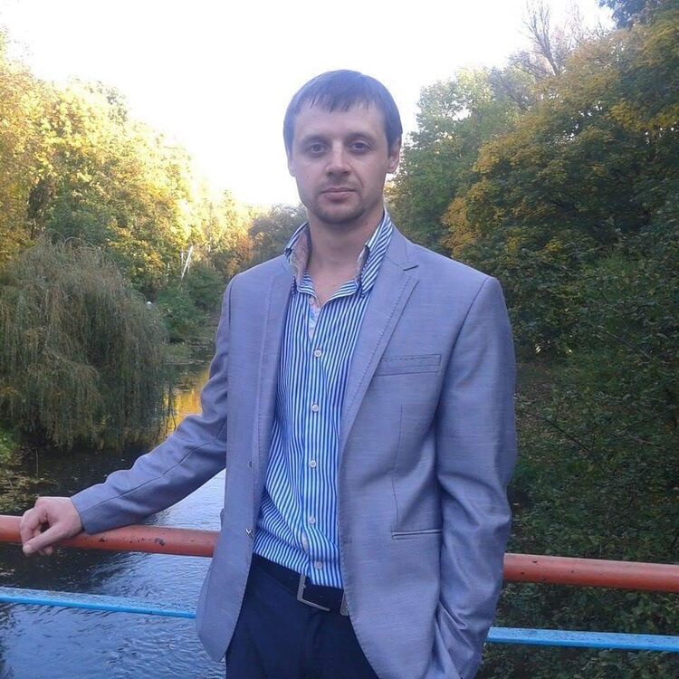  12978109  VADIM, 38 ,    