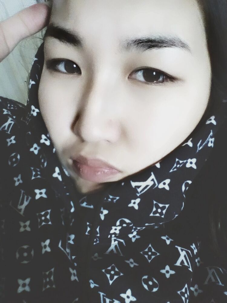  ,   Diana, 27 ,   