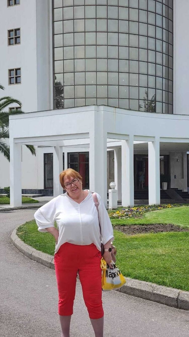  52717819  , 62 ,    -