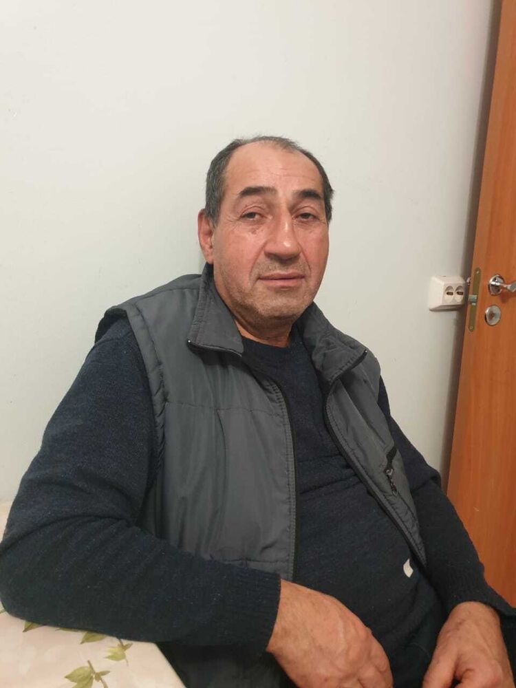  49013509  Hikmet, 60 ,    