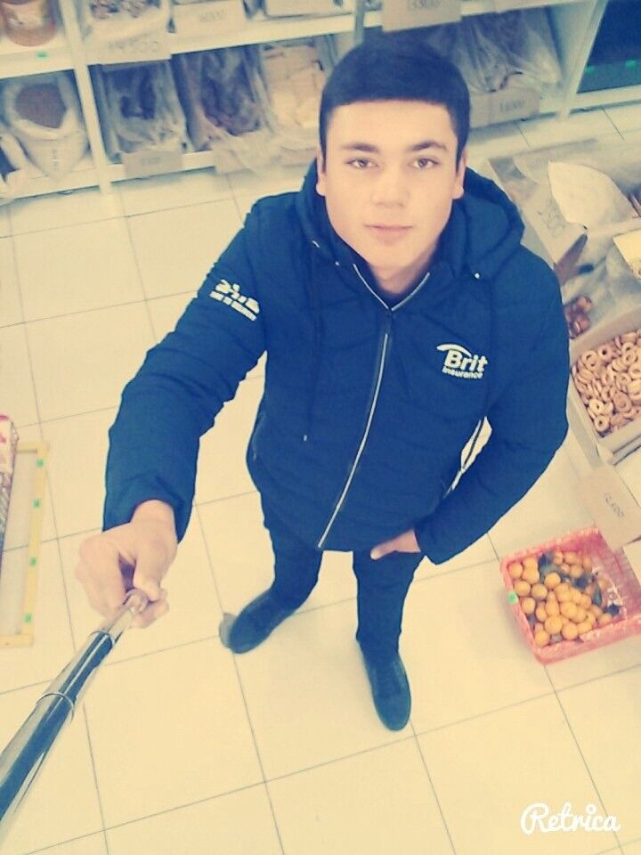  11535819  Damir, 27 ,    