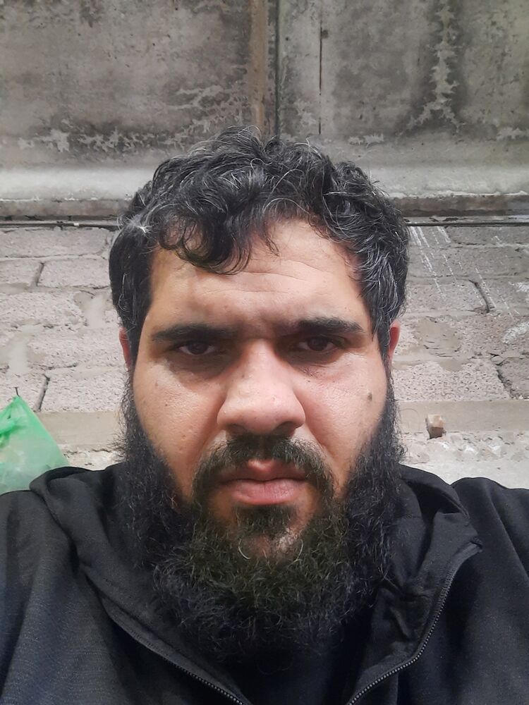  46710919  Bomba, 34 ,    