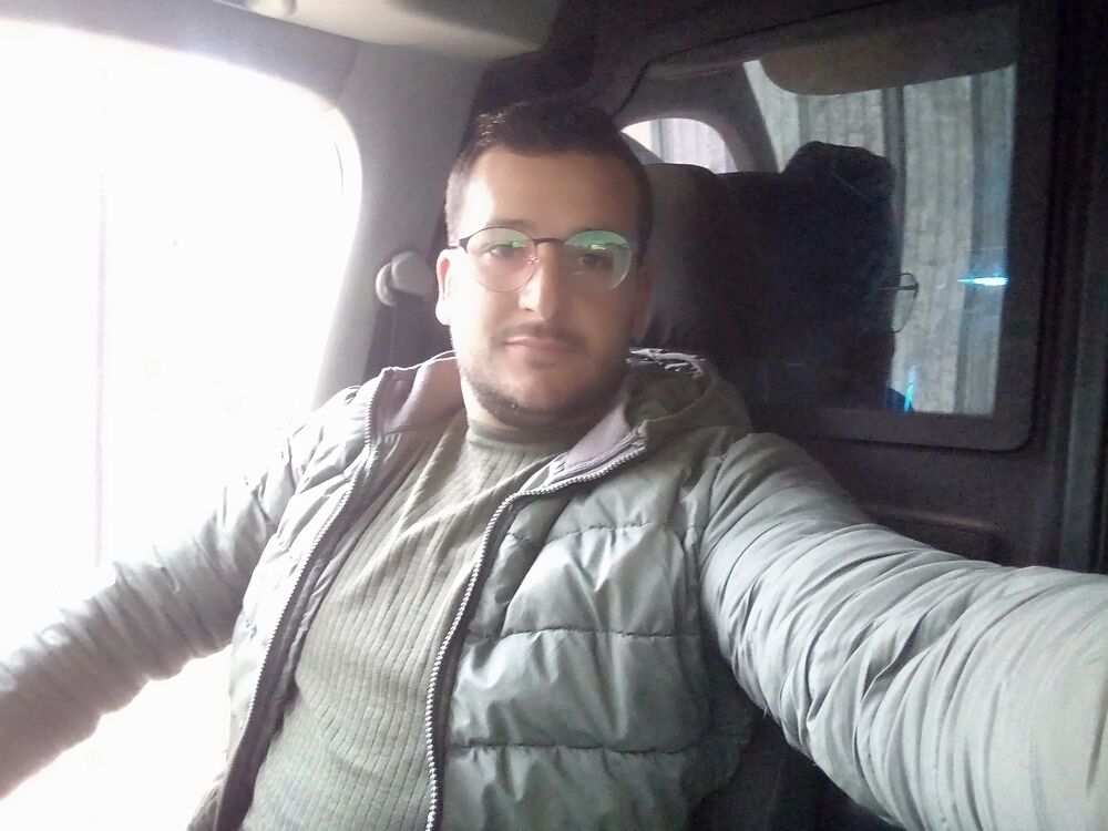  25065749  Borhen, 31 ,    