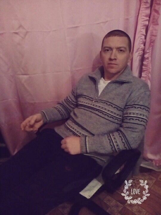 -,   Vlad, 49 ,   