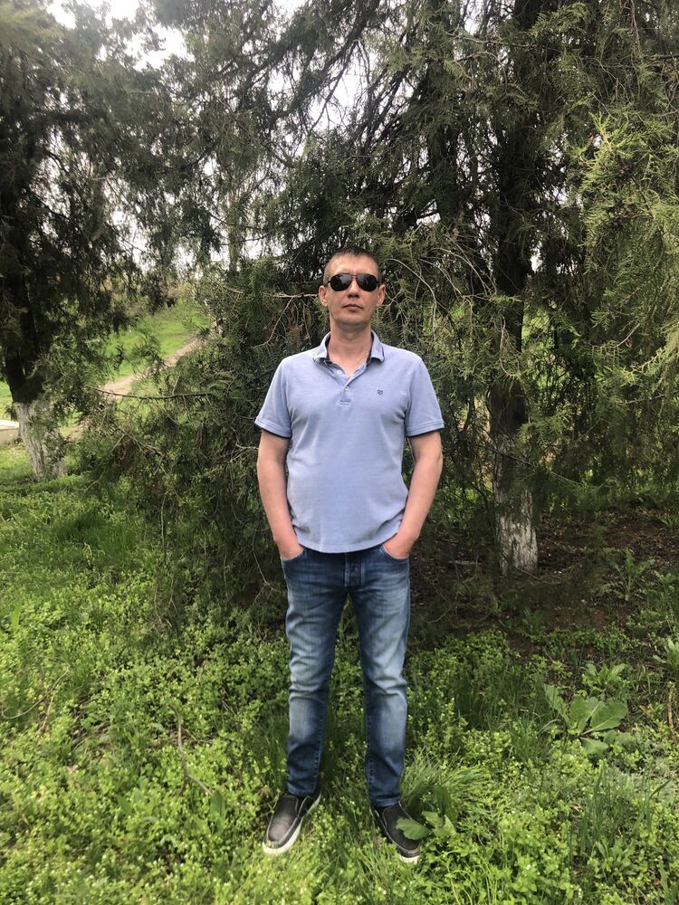  --,   , 44 ,   c 