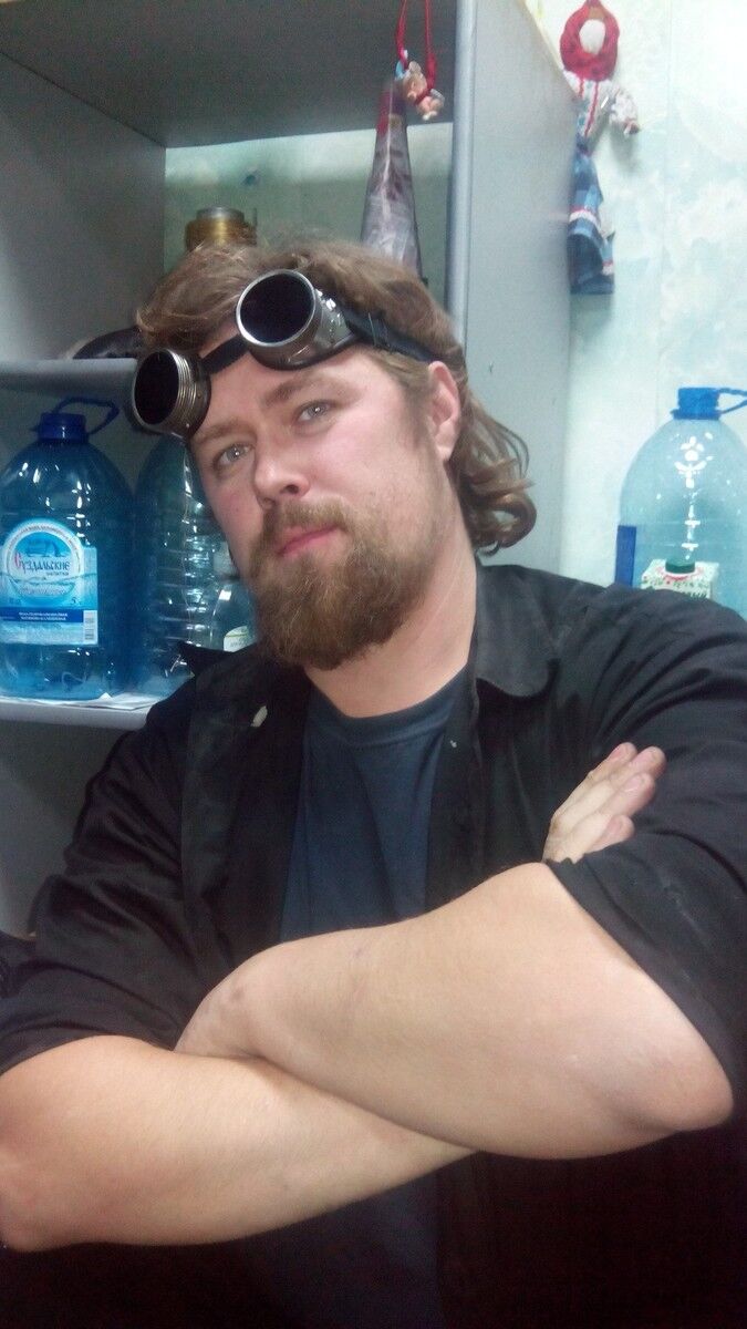  ,   Ragnar, 42 ,   ,   , c 
